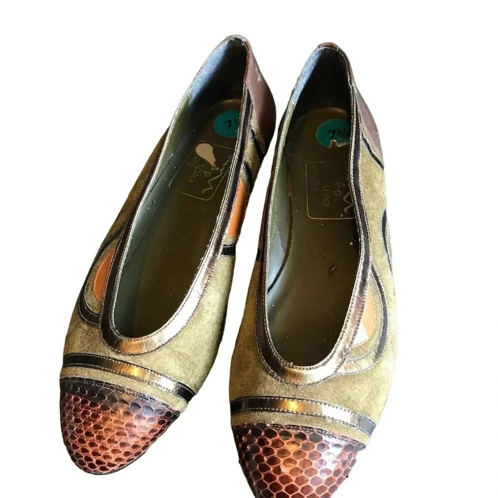 Vintage Beautiful Genuine Leather Upper Flats/Shoes Size 7.5M